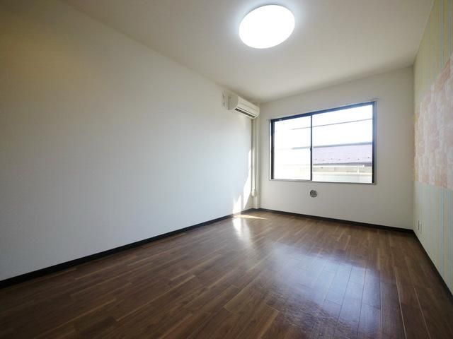 居室・リビング　★明るい洋室★