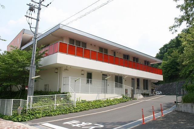 幼稚園・保育園　はな保育園（幼稚園・保育園）まで1096m