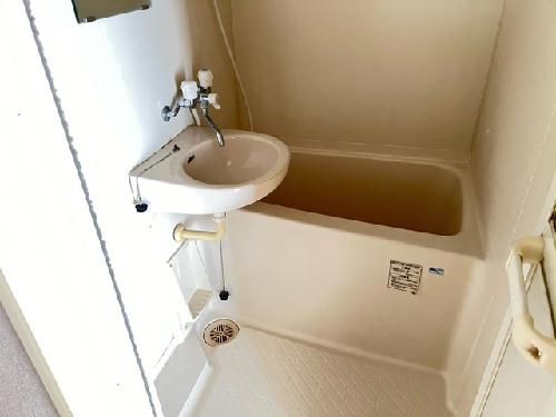 バス・シャワールーム　現況優先