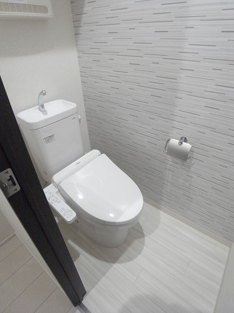 トイレ　清潔感のあるトイレです