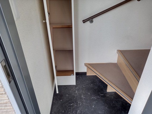 玄関　シューズボックス付き