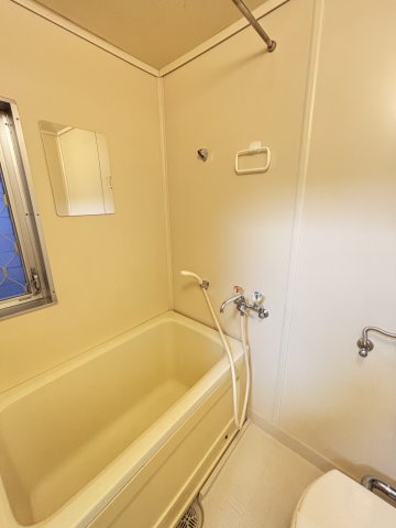 バス・シャワールーム　バストイレ同室です！