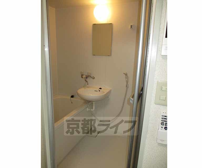 キッチン　ＩＨコンロ付きのキッチンです。