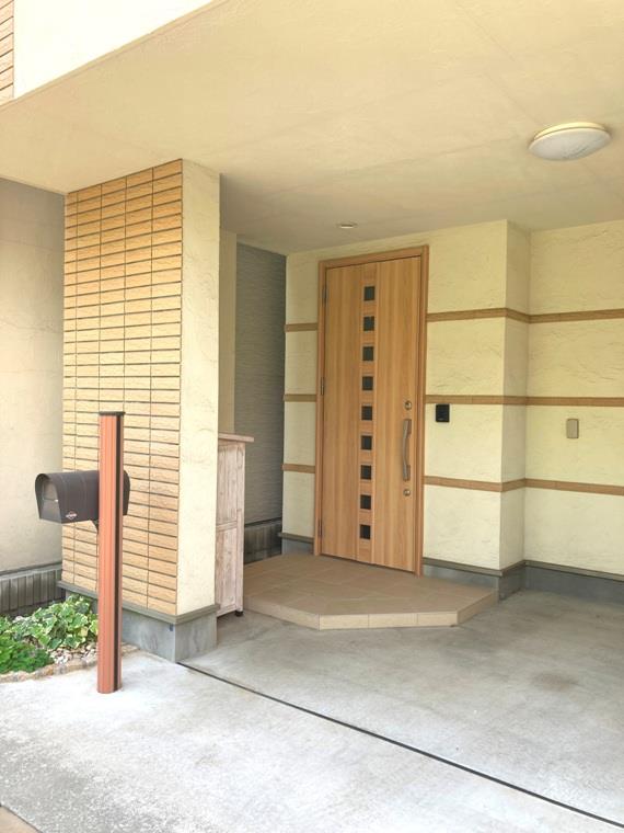 エントランス　清潔なエントランスです