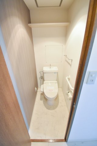 トイレ　清潔感があるトイレです。入るとホッとする、そんな空間。