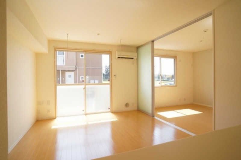 居室・リビング　図面と現状に相違がある場合には現状を優先