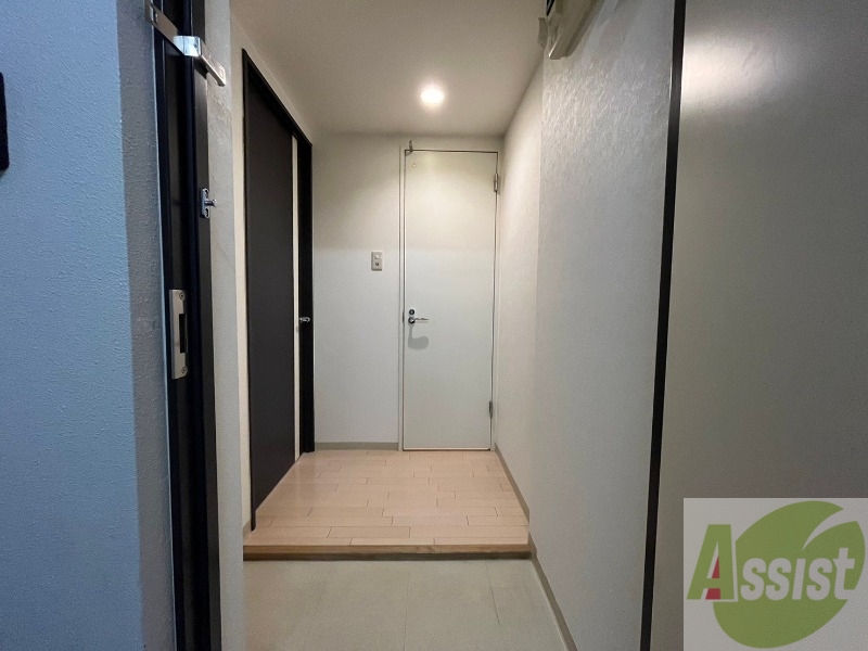 玄関　玄関です。白を基調としていて清潔感があります！