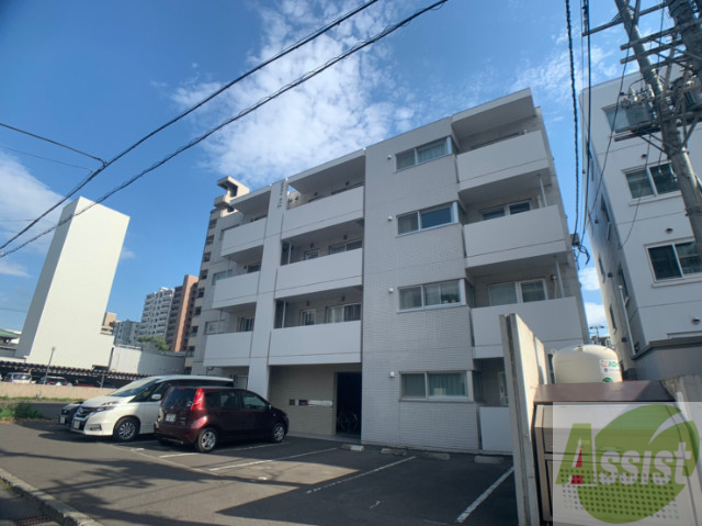 建物外観　札幌市中央区北三条西「Ｔｒｅｖｅｎｔｉ美術館西」