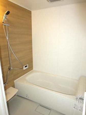 バス・シャワールーム　バスルーム