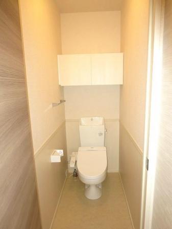 トイレ　温水洗浄暖房便座