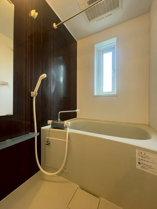 バス・シャワールーム　別号室の参考写真です。