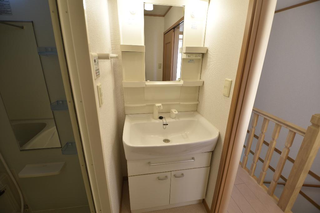 洗面設備　洗髪洗面化粧台