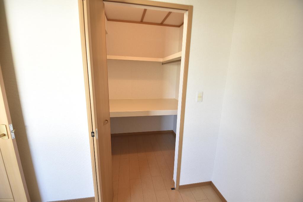 収納　クローゼット