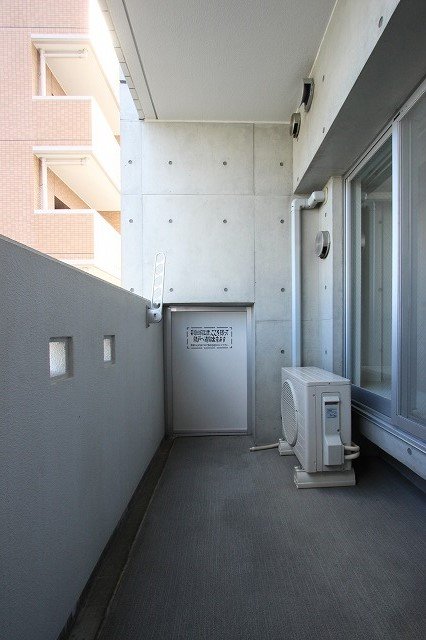 バルコニー　同物件４Ｆお写真