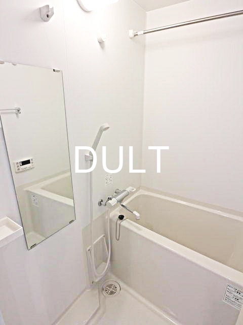 バス・シャワールーム　バスルームです。