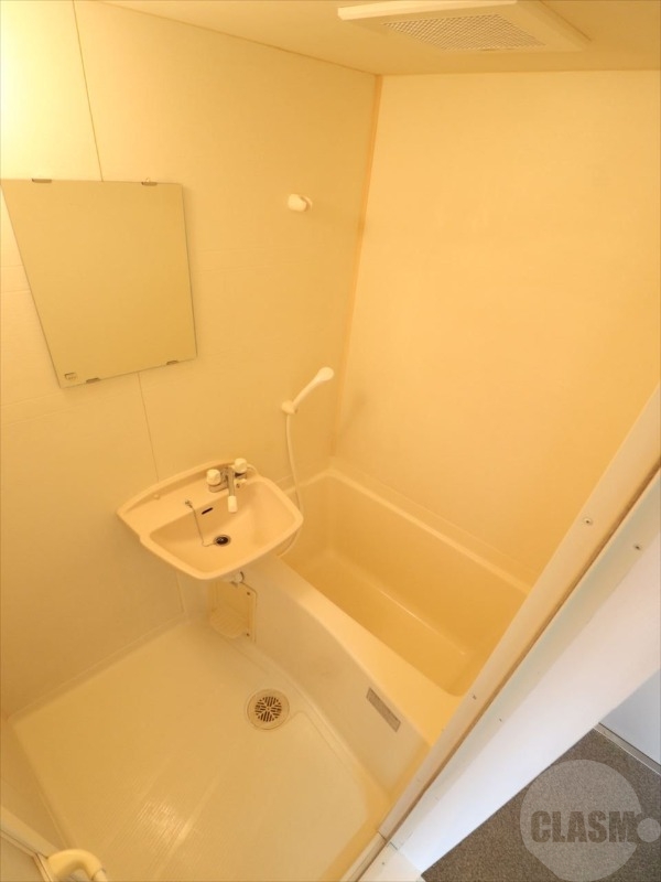 バス・シャワールーム　きれいな浴槽です