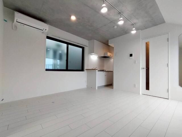 居室・リビング　ゆったりとした居間です