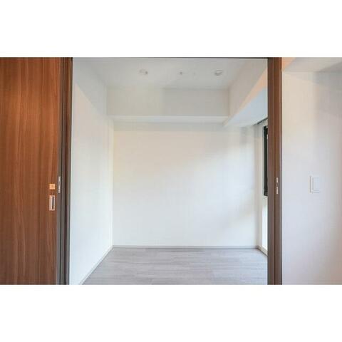 その他部屋・スペース　木目調のおしゃれな寝室♪