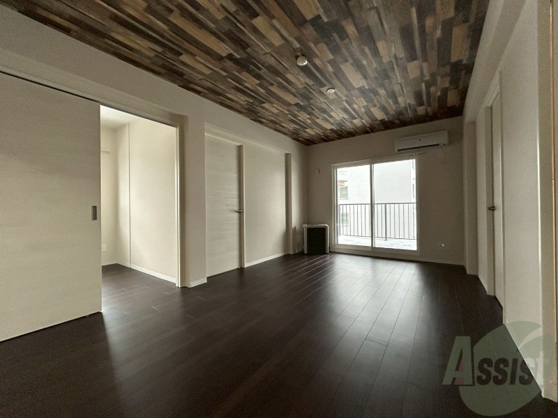 居室・リビング　広くてキレイなお部屋が広がっていて、充実した生活が送れそう。