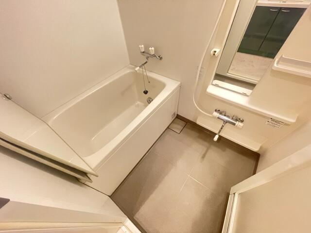 バス・シャワールーム　※別部屋参考写真です