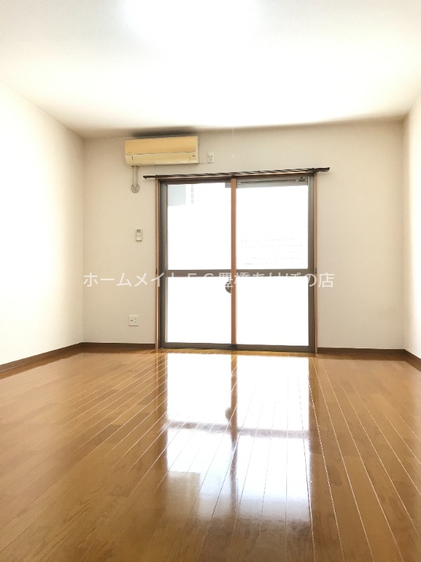 居室・リビング　同型別部屋写真