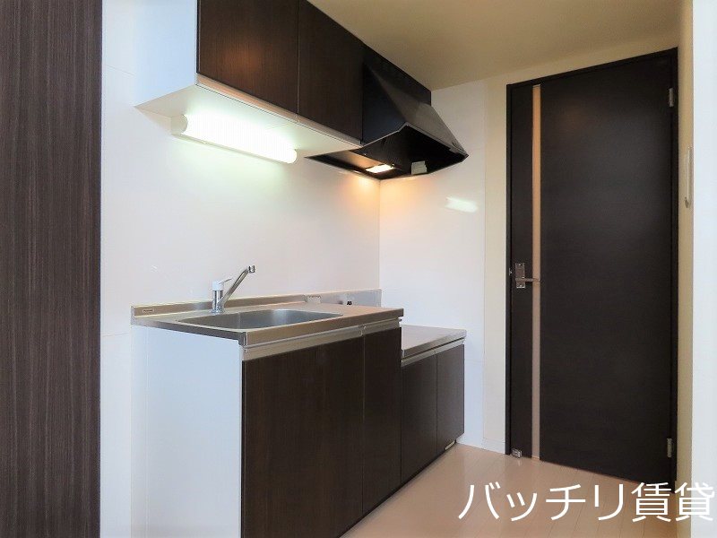 キッチン　同型タイプの為、現状を優先いたします