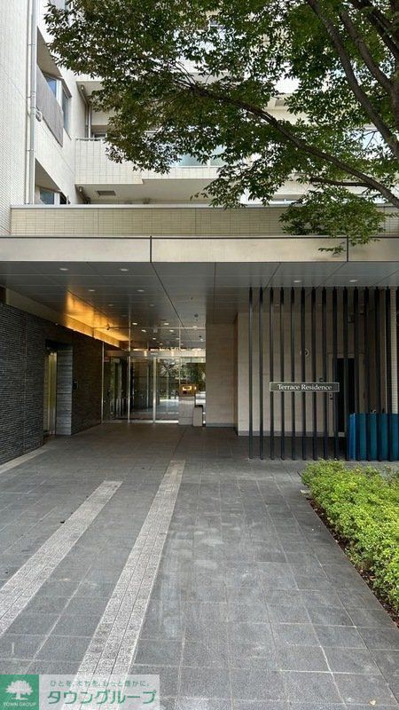 エントランス　★お問い合わせはタウンハウジングまで★