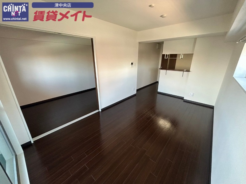 居室・リビング　同型参考写真