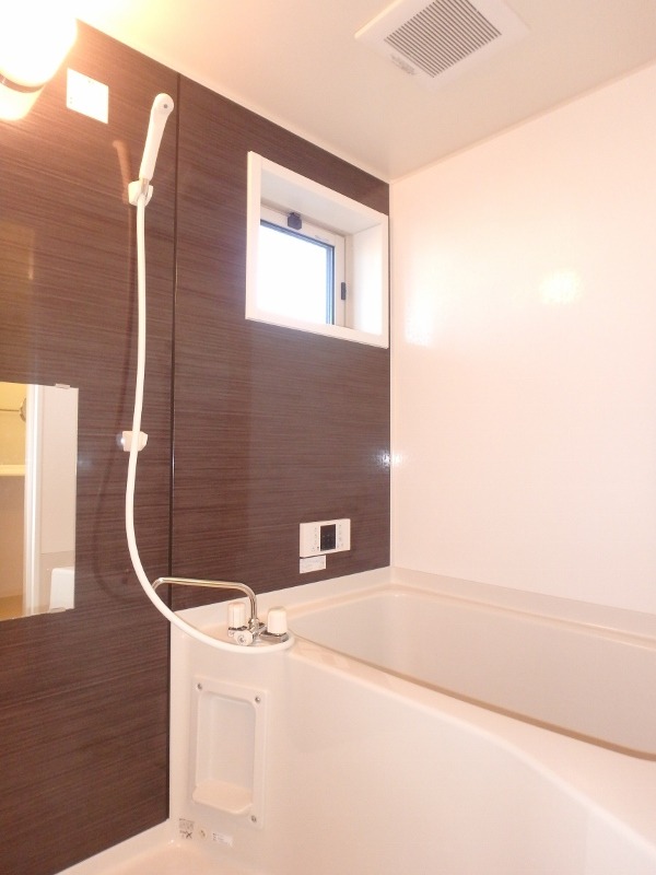 バス・シャワールーム　図面と現状に相違がある場合には現状を優先