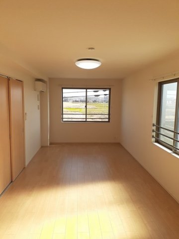 居室・リビング　ゆったりとした居間です