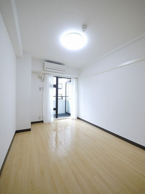 居室・リビング　★洋室5.5帖です★