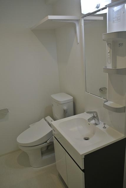 トイレ　※別部屋参考写真です。