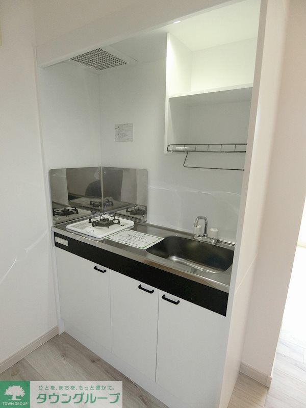 キッチン　一人暮らしに丁度いいサイズ！ちゃんと調理スペースがあるキッ…