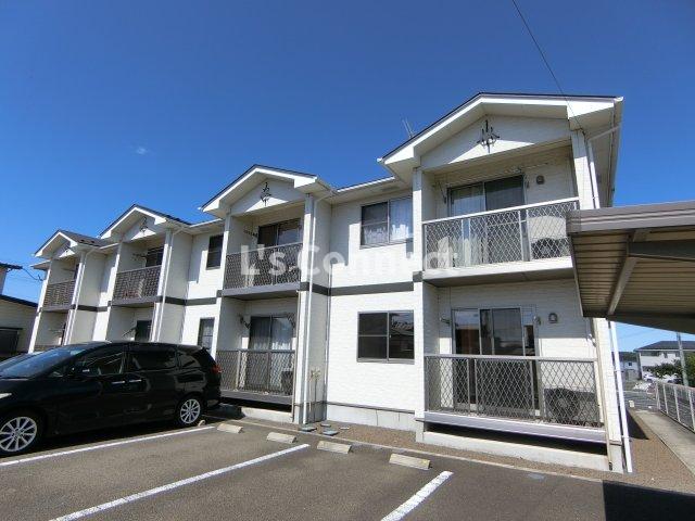 建物外観　２０１３年築のアパートです。