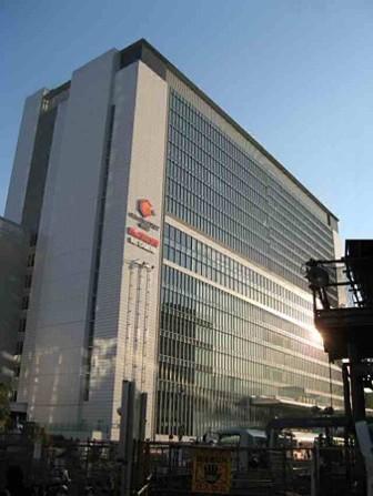 ショッピングセンター　CUBICPLAZA Shin-yokohama(キュービッ（ショッピングセンター）まで831m