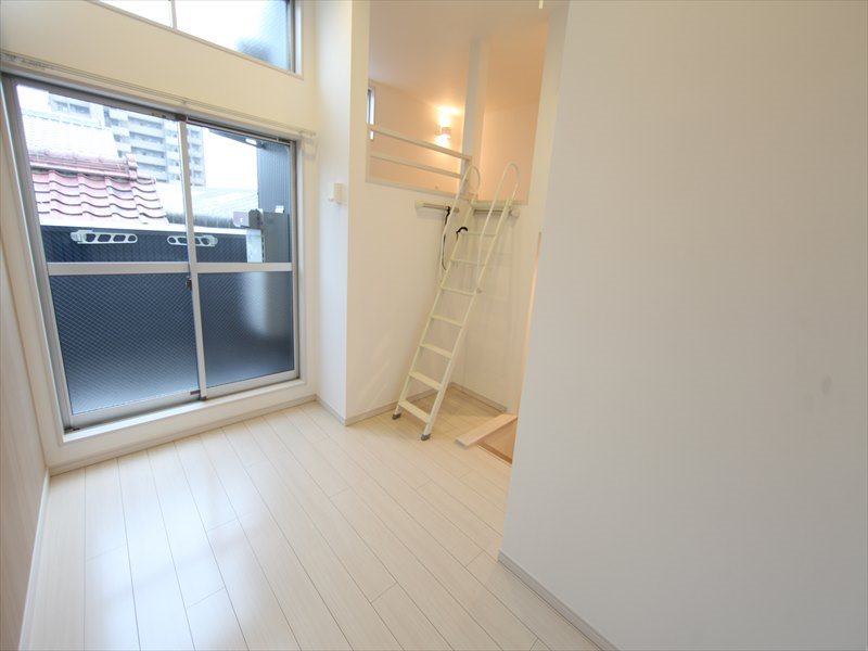 居室・リビング　内装