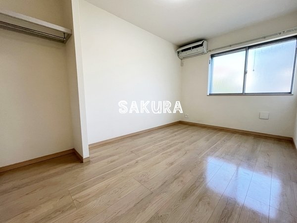 居室・リビング　使いやすい形の為、レイアウトを楽しめます♪