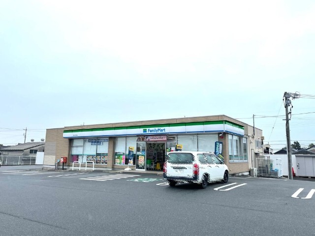コンビニ　ファミリーマート名四小貝須店（コンビニ）まで511m