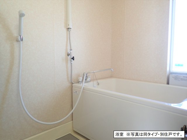 バス・シャワールーム　※同タイプのお部屋の写真を掲載しております。
