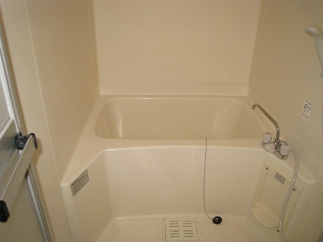 バス・シャワールーム　現況と相違する場合は現況を優先します。