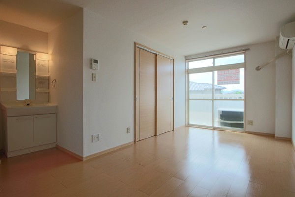 居室・リビング　同じ間取りのお部屋