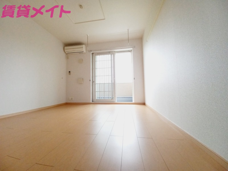 居室・リビング　別部屋同型タイプ