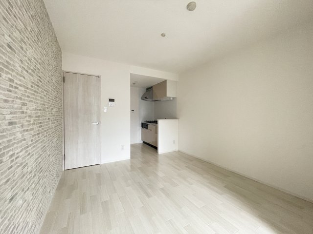 居室・リビング　別号室参考写真