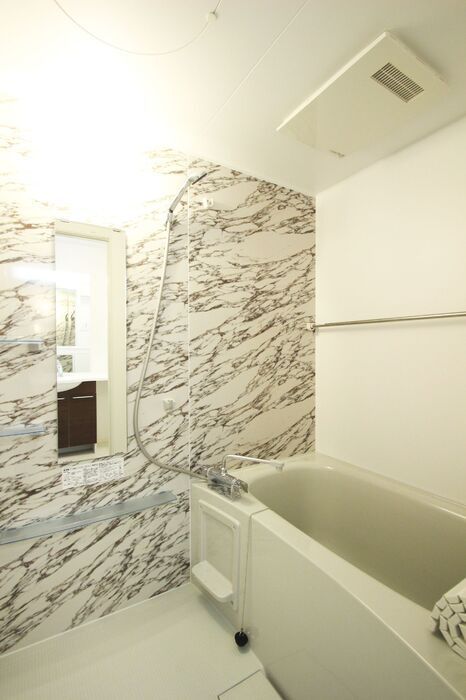 バス・シャワールーム　☆リラックスできるお風呂☆