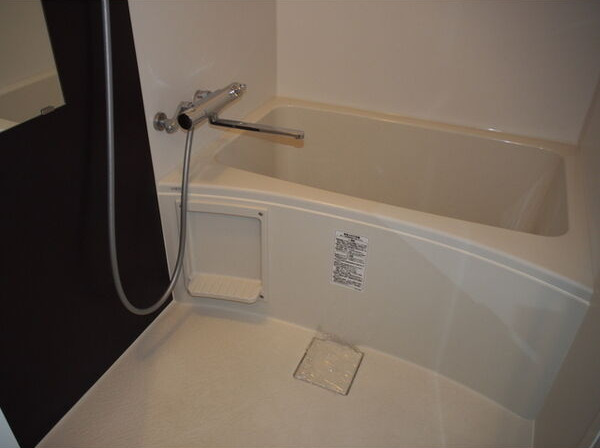 バス・シャワールーム　日々の疲れを癒すお風呂付です