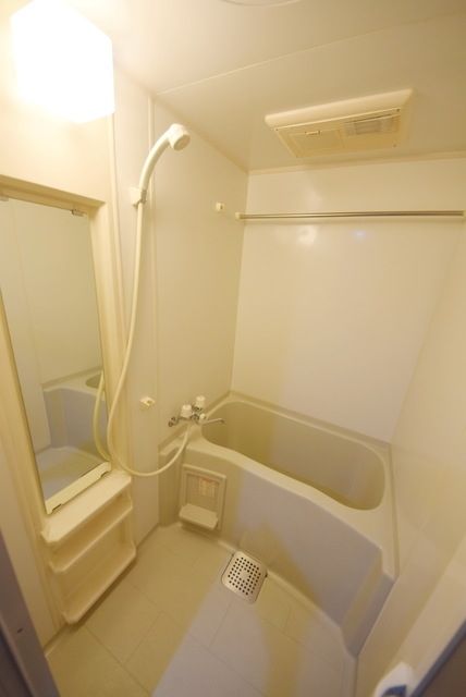 バス・シャワールーム　お部屋探しは株式会社　タウンハウジング　までお気軽にお問合…