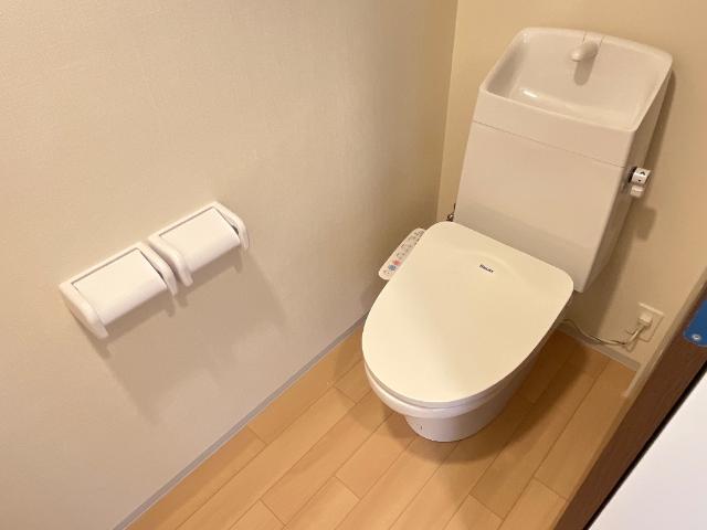 トイレ　シャワー付トイレ