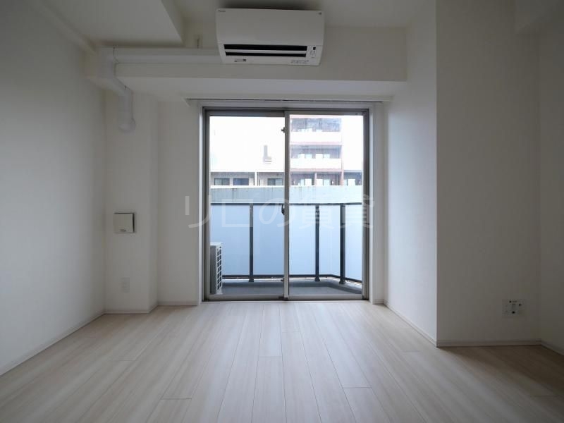 居室・リビング　※別部屋参考写真