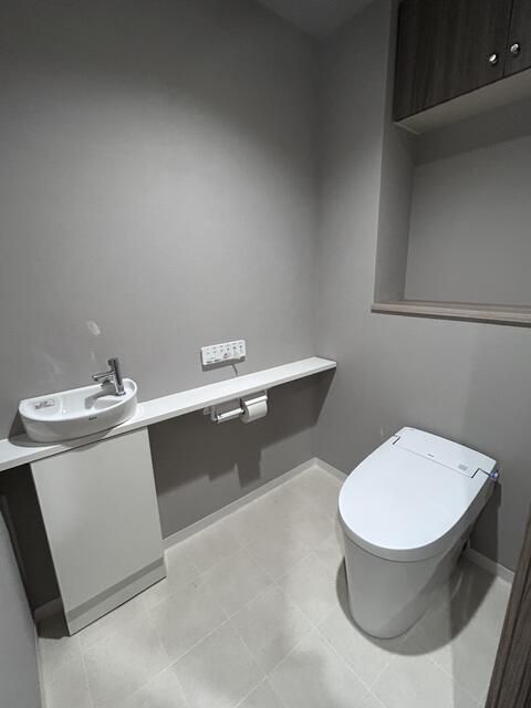 トイレ　清潔感のあるトイレです