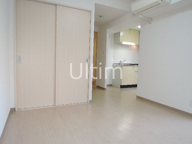 居室・リビング　別部屋のお写真です。ご参考までに！